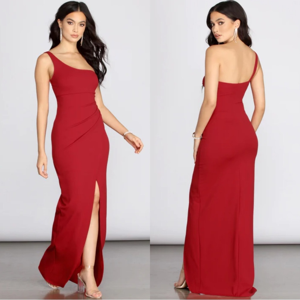 Windsor Red Long Formal Dress